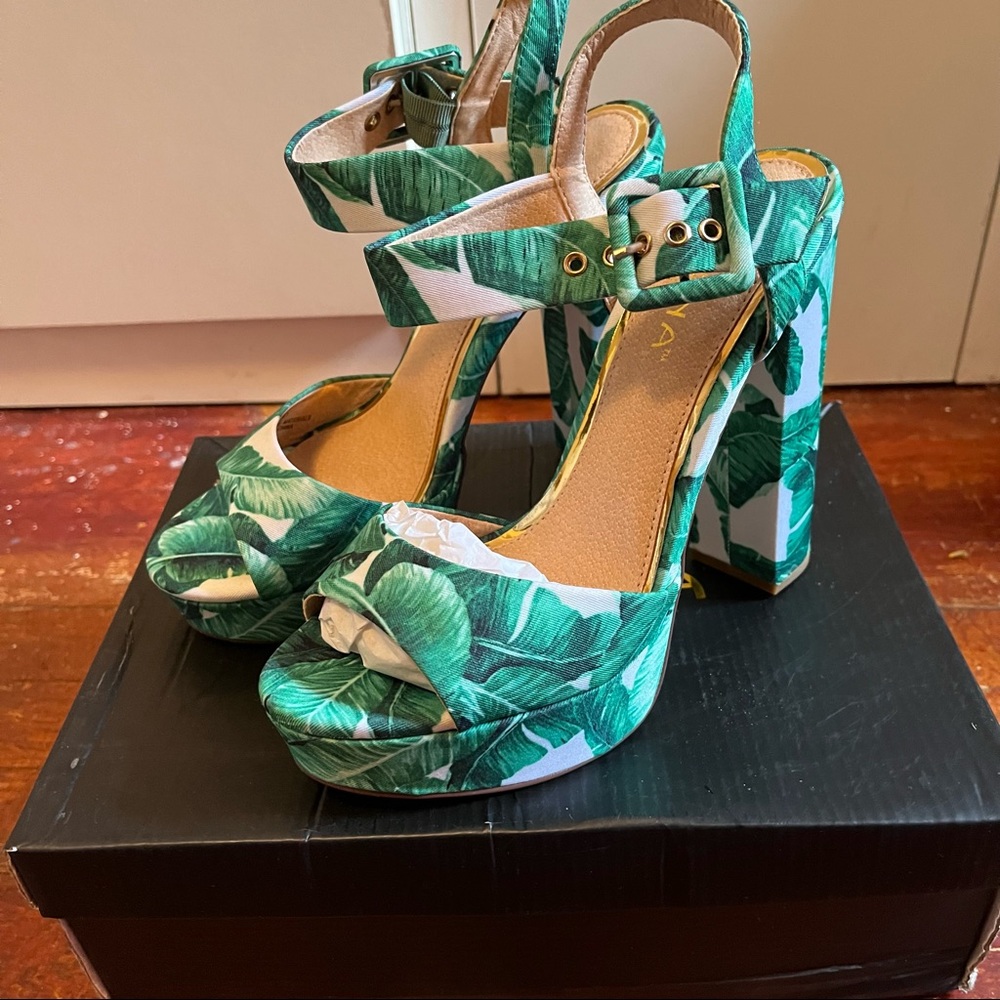 Tropical Heels